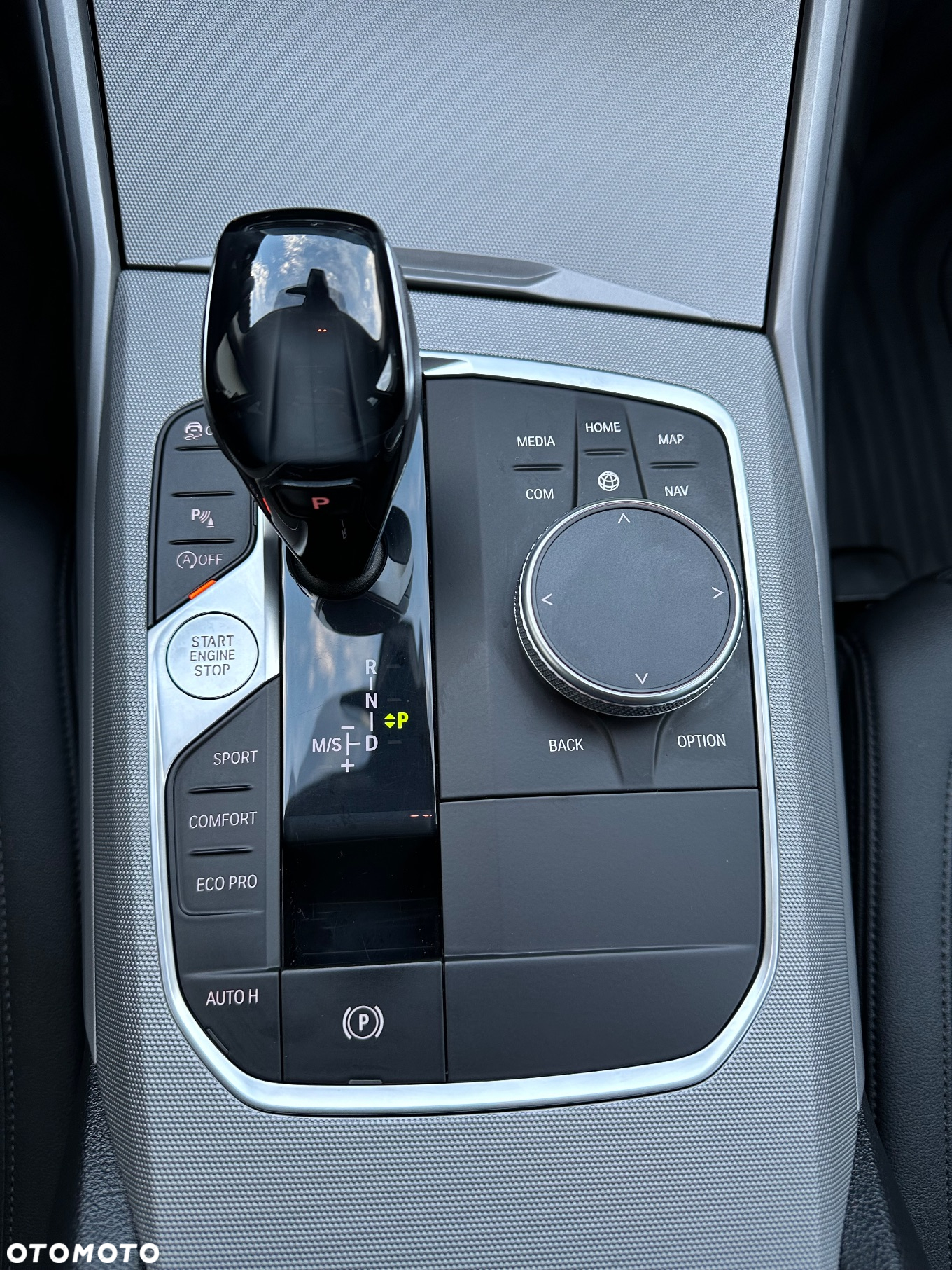 BMW Seria 3 318d Touring Sport Line - 30