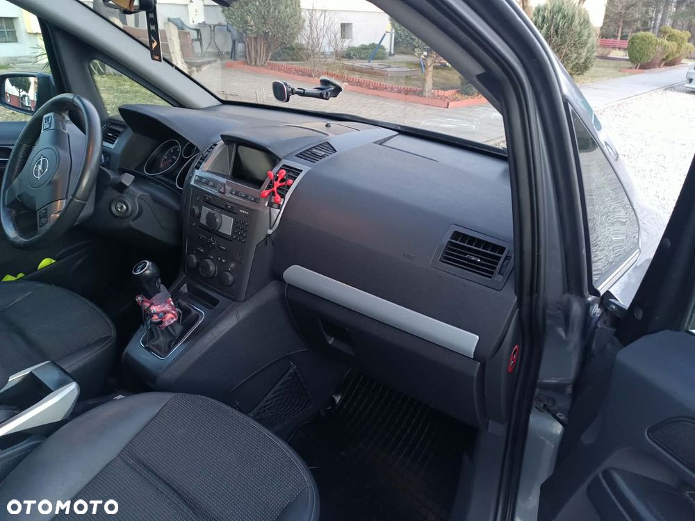 Opel Zafira 1.9 CDTI Cosmo - 7