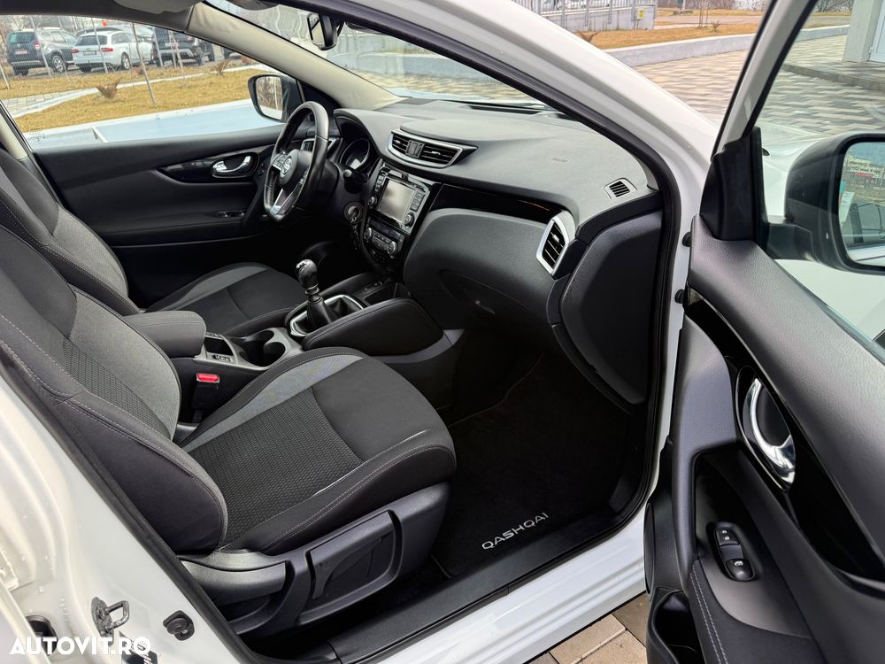 Nissan Qashqai 1.6 DCI TEKNA - 10