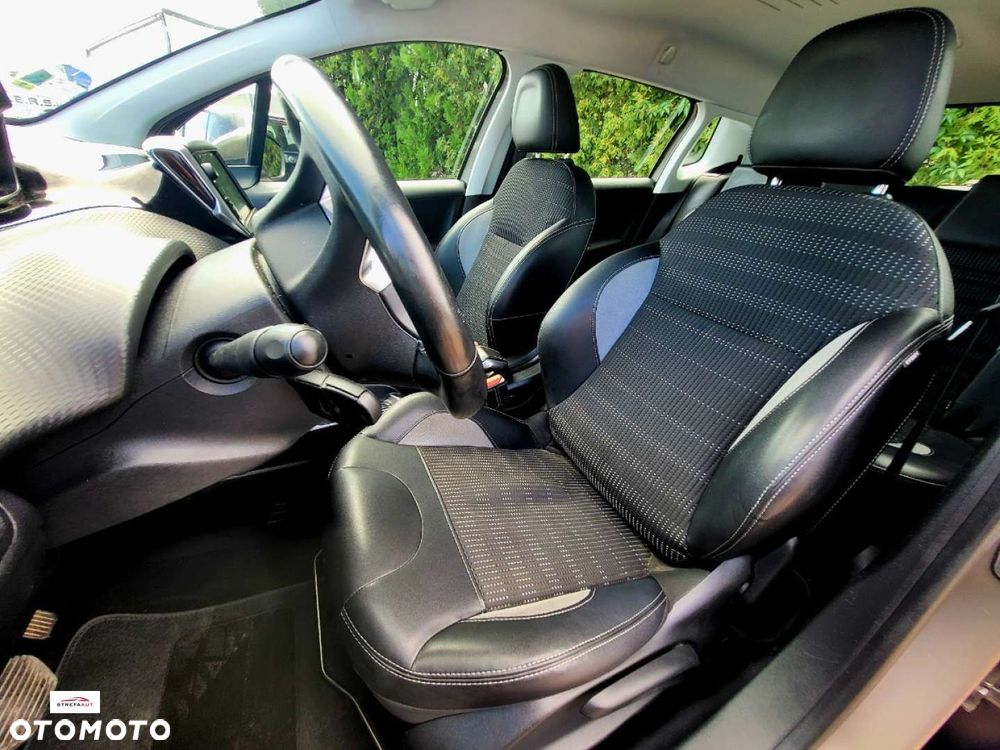 Peugeot 2008 - 5