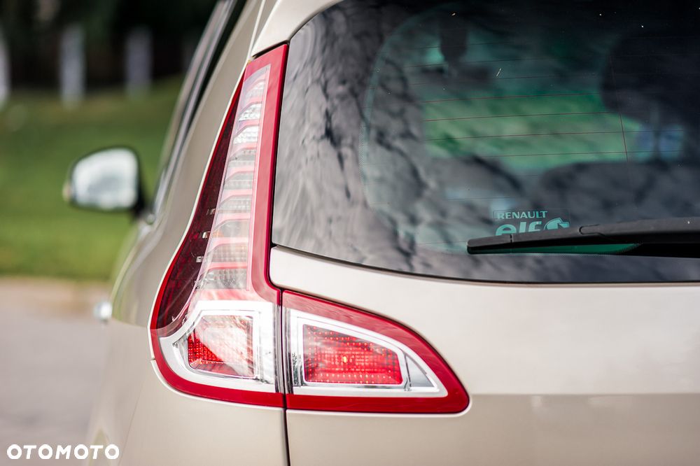 Renault Scenic - 17