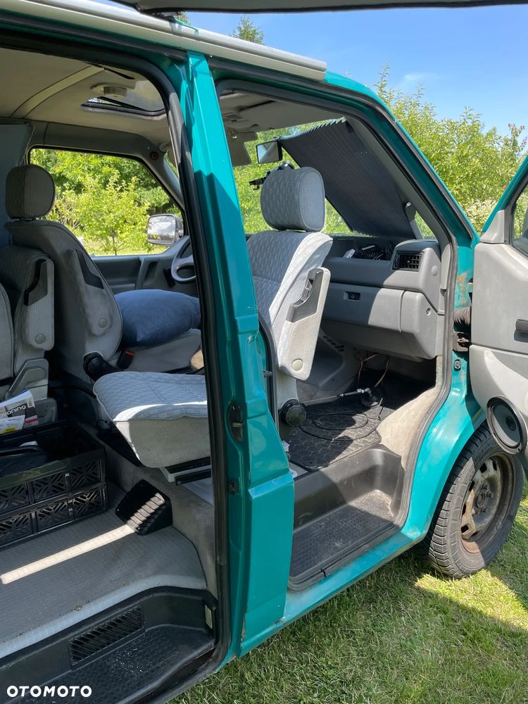 Volkswagen Multivan - 7