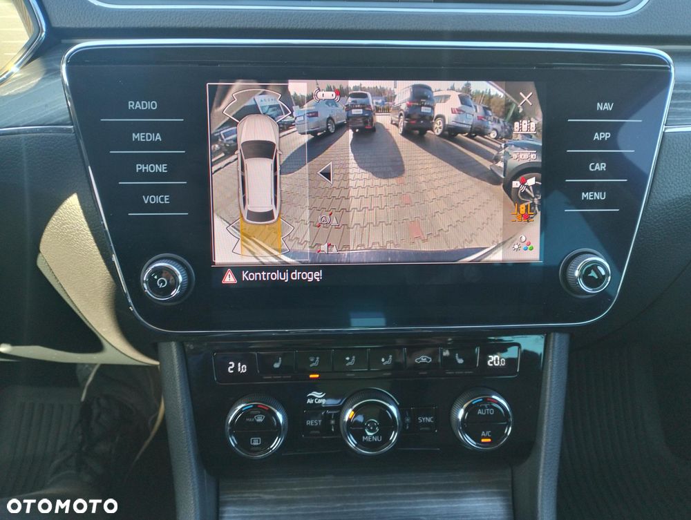 Skoda Superb 2.0 TDI SCR 4x4 Style DSG - 35