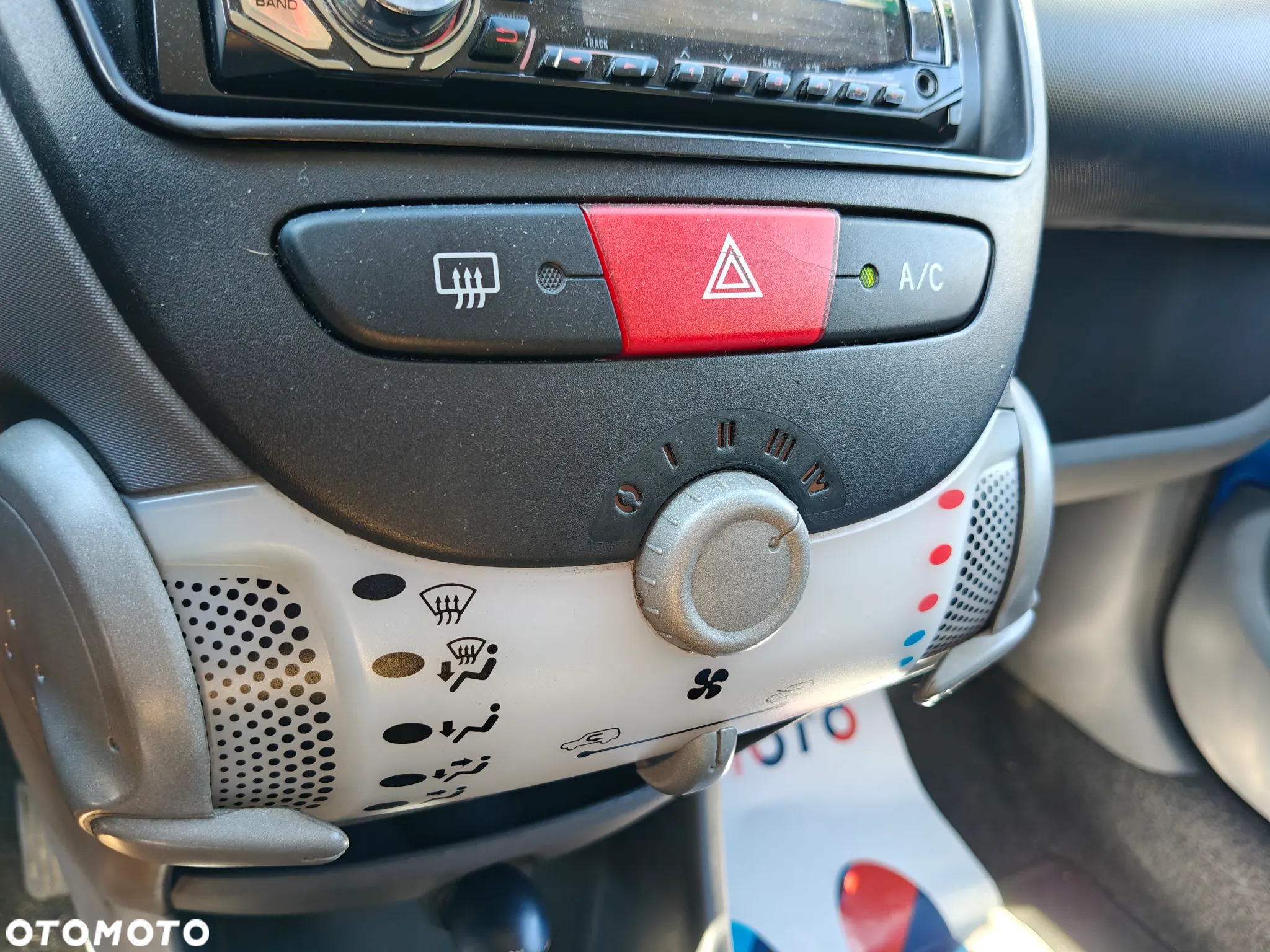 Peugeot 107 1.4 HDI Trendy - 25