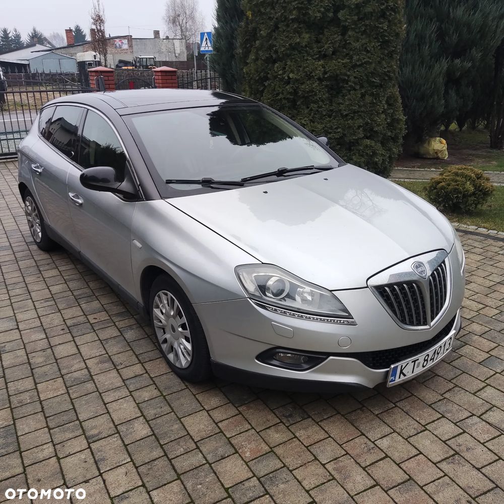 Lancia Delta 1.9 MultiJet Twinturbo Platino - 3