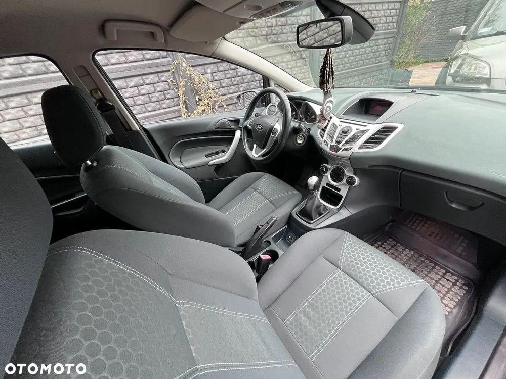 Ford Fiesta - 6