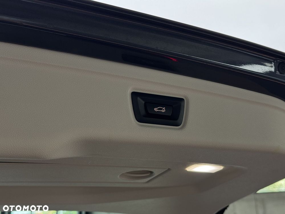 BMW Seria 3 318i - 20