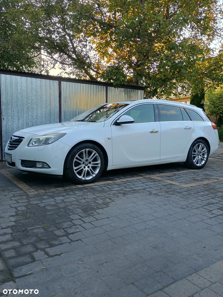 Opel Insignia - 1
