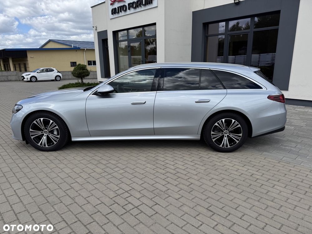 Mercedes-Benz Klasa E 200 mHEV 4-Matic Avantgarde 9G-Tronic - 8