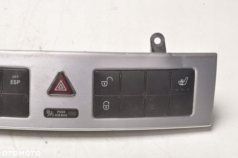 MERCEDES KLASA C W203 PANEL PRZEŁĄCZNIK 2038703010 - 3