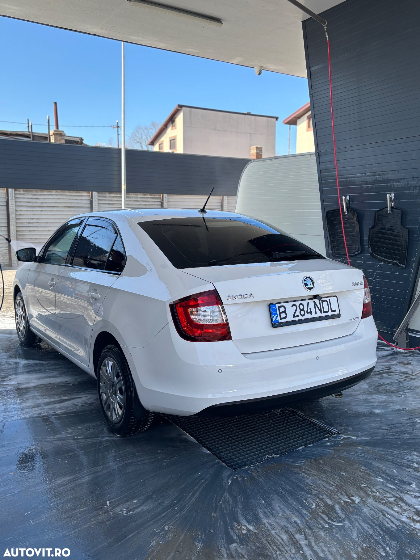 Skoda RAPID - 4