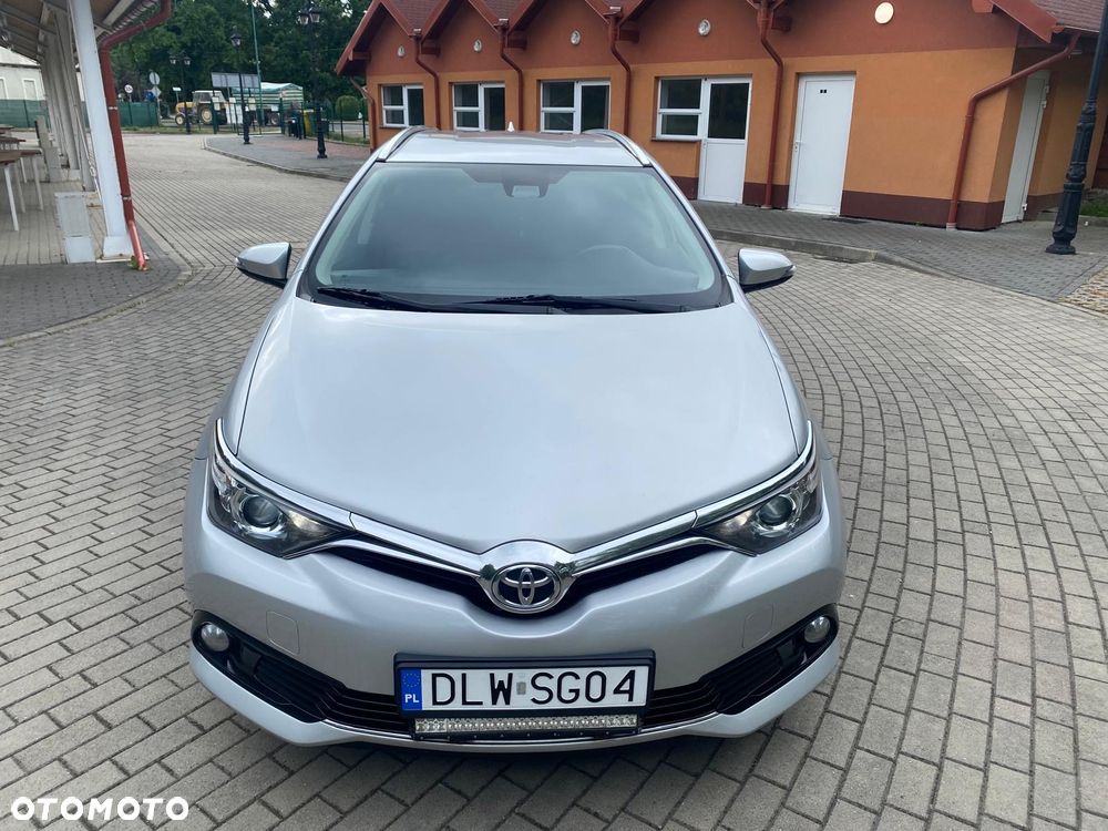 Toyota Auris - 5