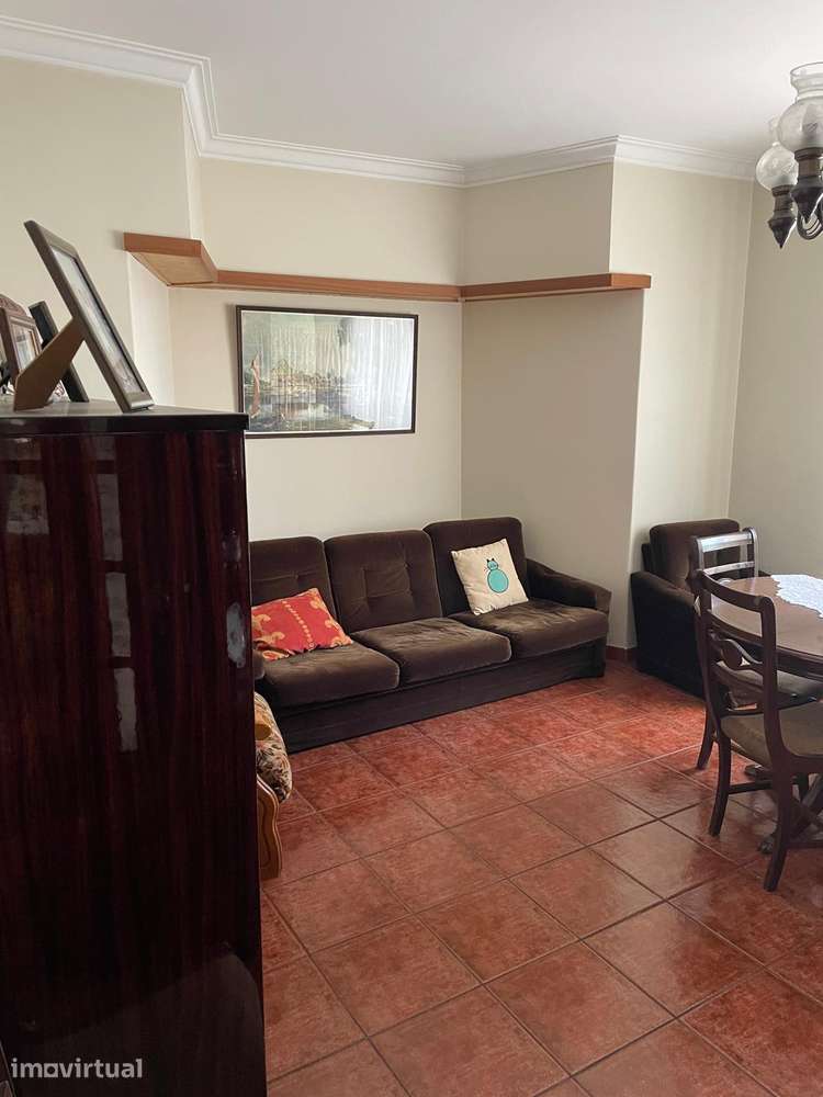 Apartamento T2 + Cave T1 - Grande imagem: 4/29