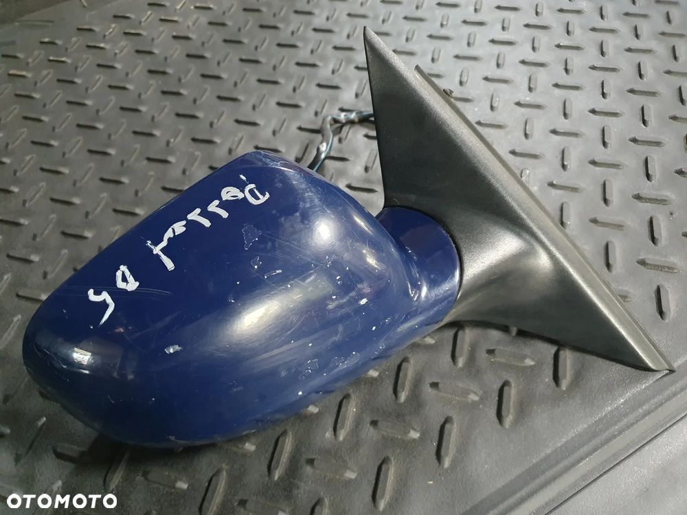 VW PASSAT B5 LUSTERKO PRAWE ELEKTRYCZNE 5PIN E1020514 3B0857934 NIEBIESKIE POSIADAM 2SZT - 1