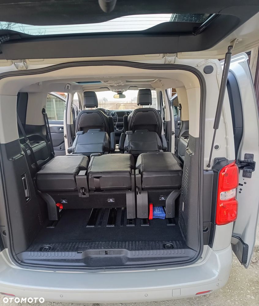 Peugeot Traveller L2 2.0 EAT8 Business VIP - 26