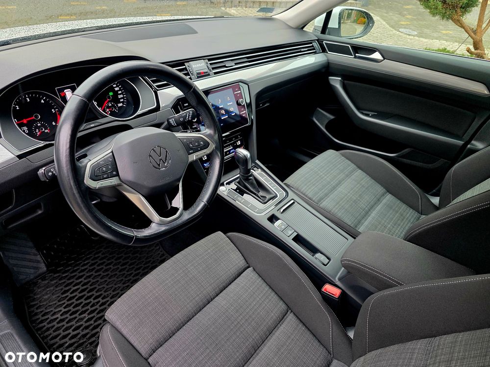 Volkswagen Passat 2.0 TDI EVO Business DSG - 24