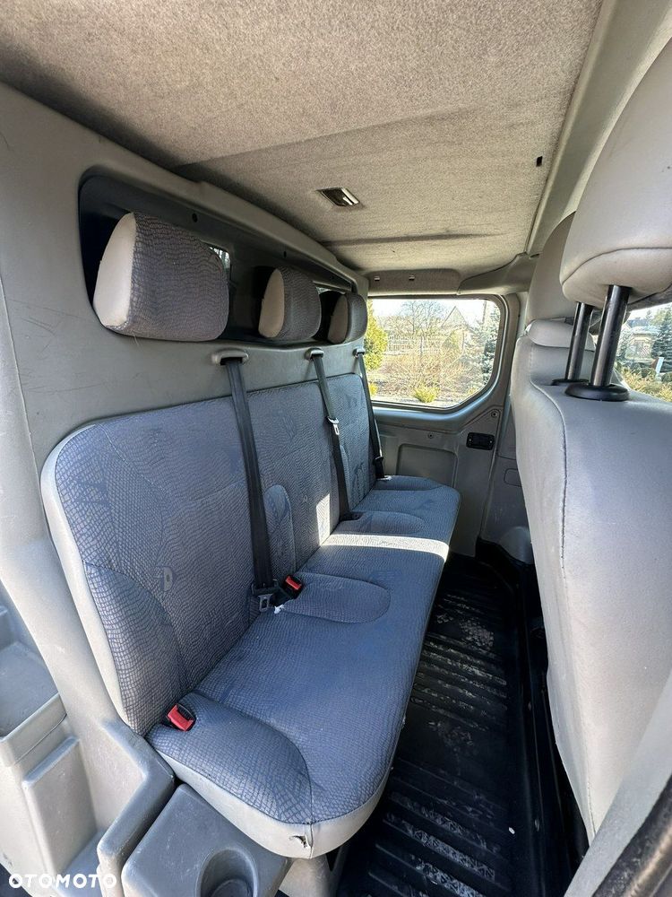 Opel Vivaro - 17