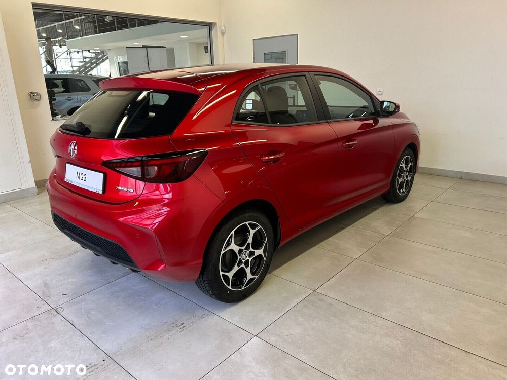 MG MG3 - 4