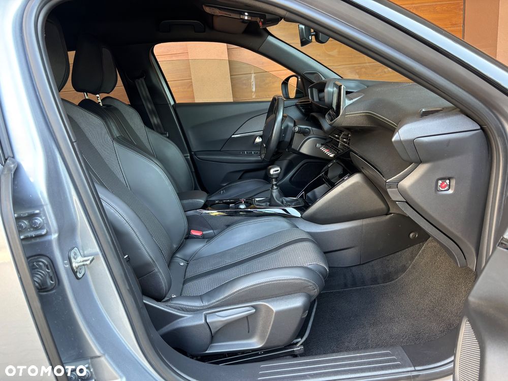 Peugeot 2008 PureTech 130 GT Pack - 6