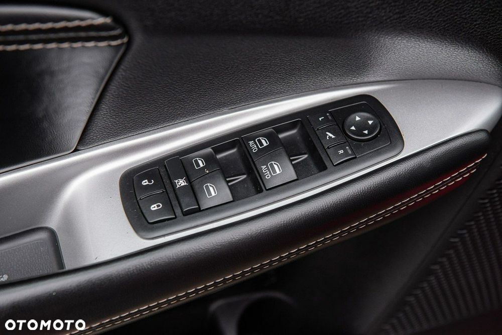 Fiat Freemont 2.0 Multijet Black Code AWD - 31