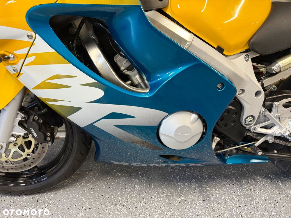 Honda CBR - 15