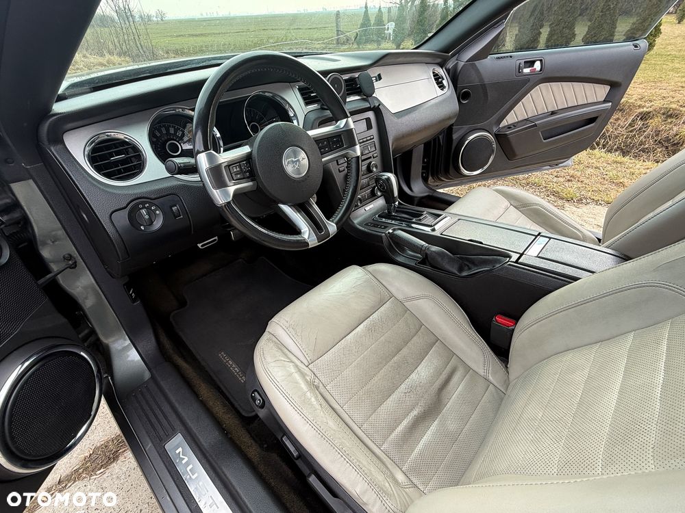 Ford Mustang 3.7 V6 Premium - 14