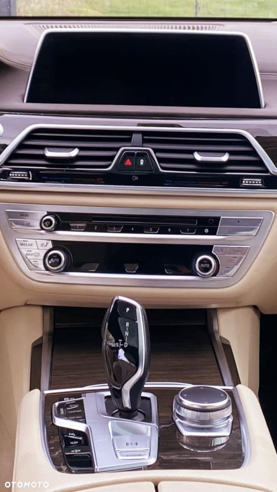 BMW Seria 7 730d - 12