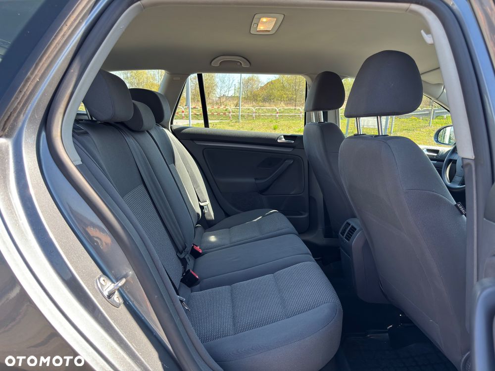 Volkswagen Golf 1.9 TDI DPF Comfortline - 22