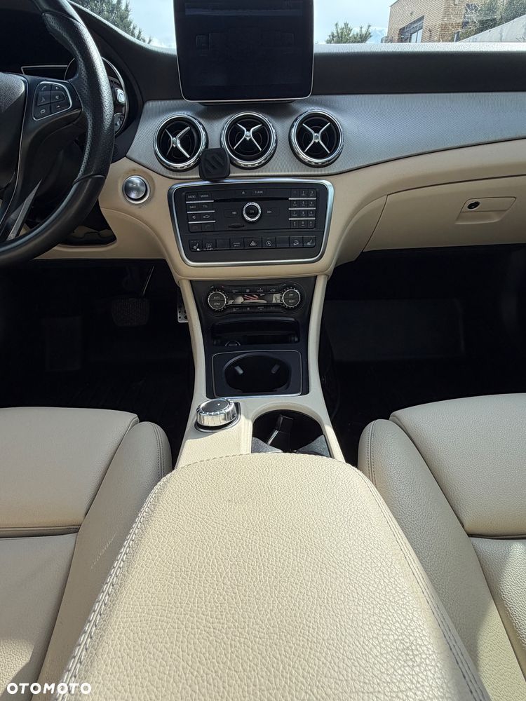 Mercedes-Benz GLA 250 4Matic 7G-DCT Edition 1 - 39