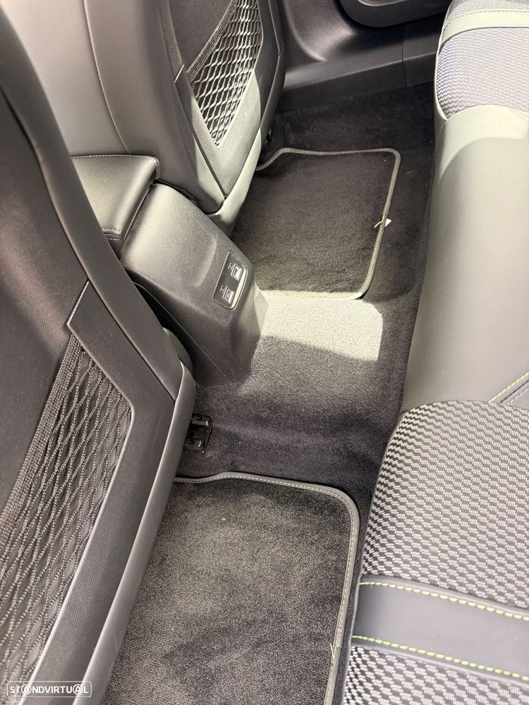 Peugeot 2008 1.2 PureTech GT Line EAT8 - 20