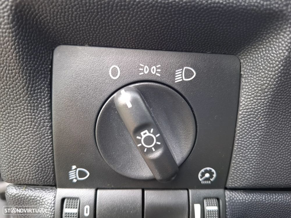 Opel Corsa 1.2 16V Confort - 12