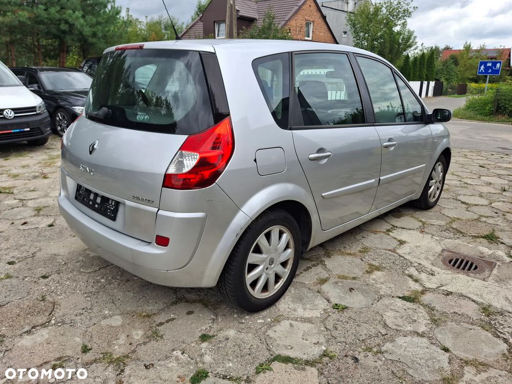 Renault Scenic 1.6 16V Confort Privilege - 2