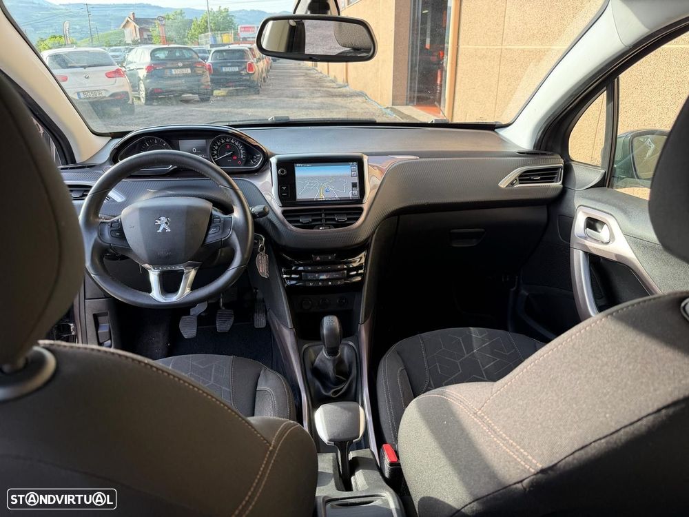 Peugeot 2008 1.6 e-HDi Allure - 14