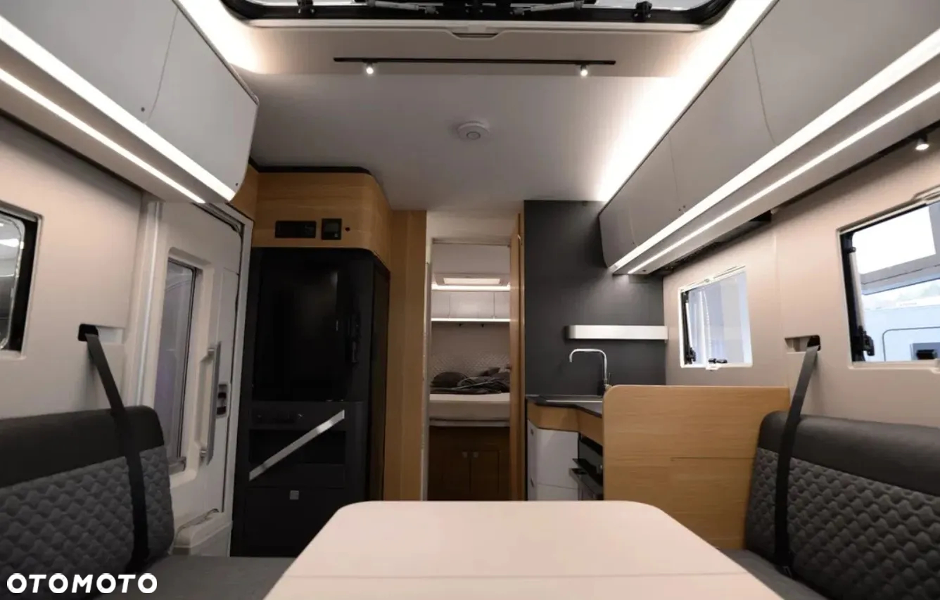 Adria Coral Plus 670 DC - 14