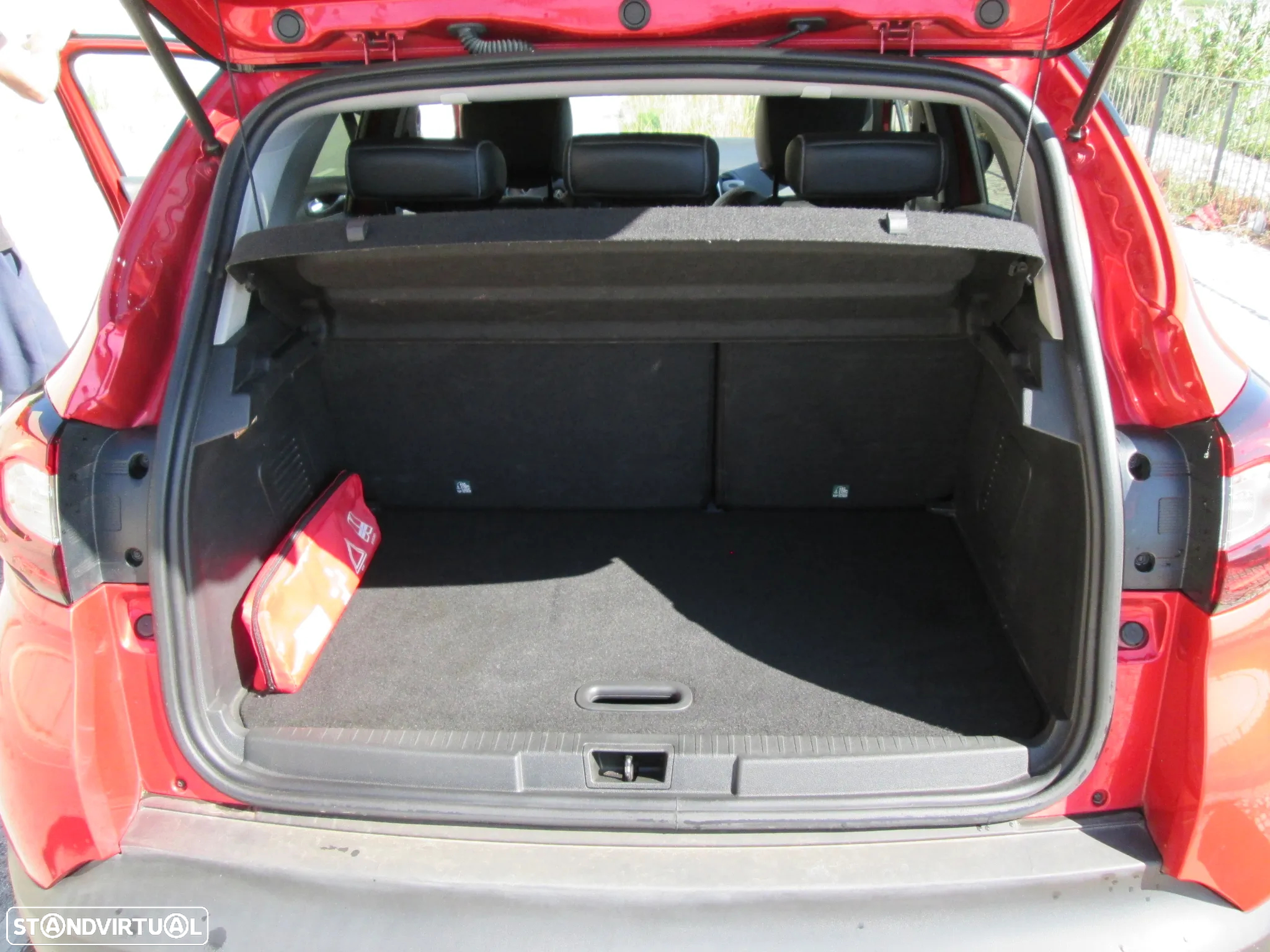 Renault Captur 1.5 dCi Exclusive EDC - 10