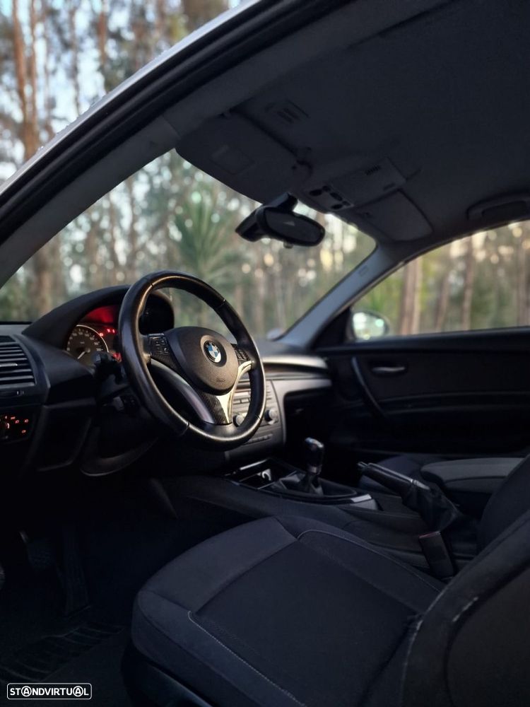 BMW 118 d Line Urban - 11