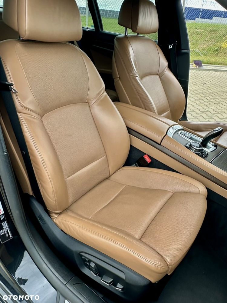 BMW Seria 7 750d xDrive - 27