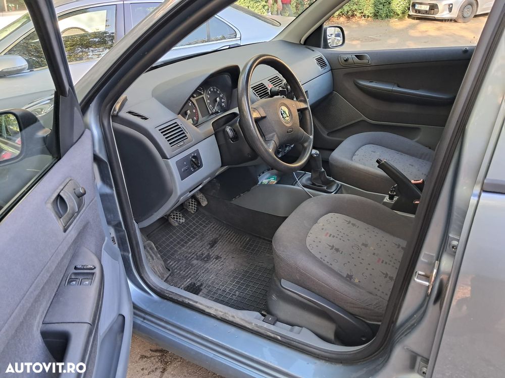 Skoda Fabia 1.2 HTP Comfort - 10