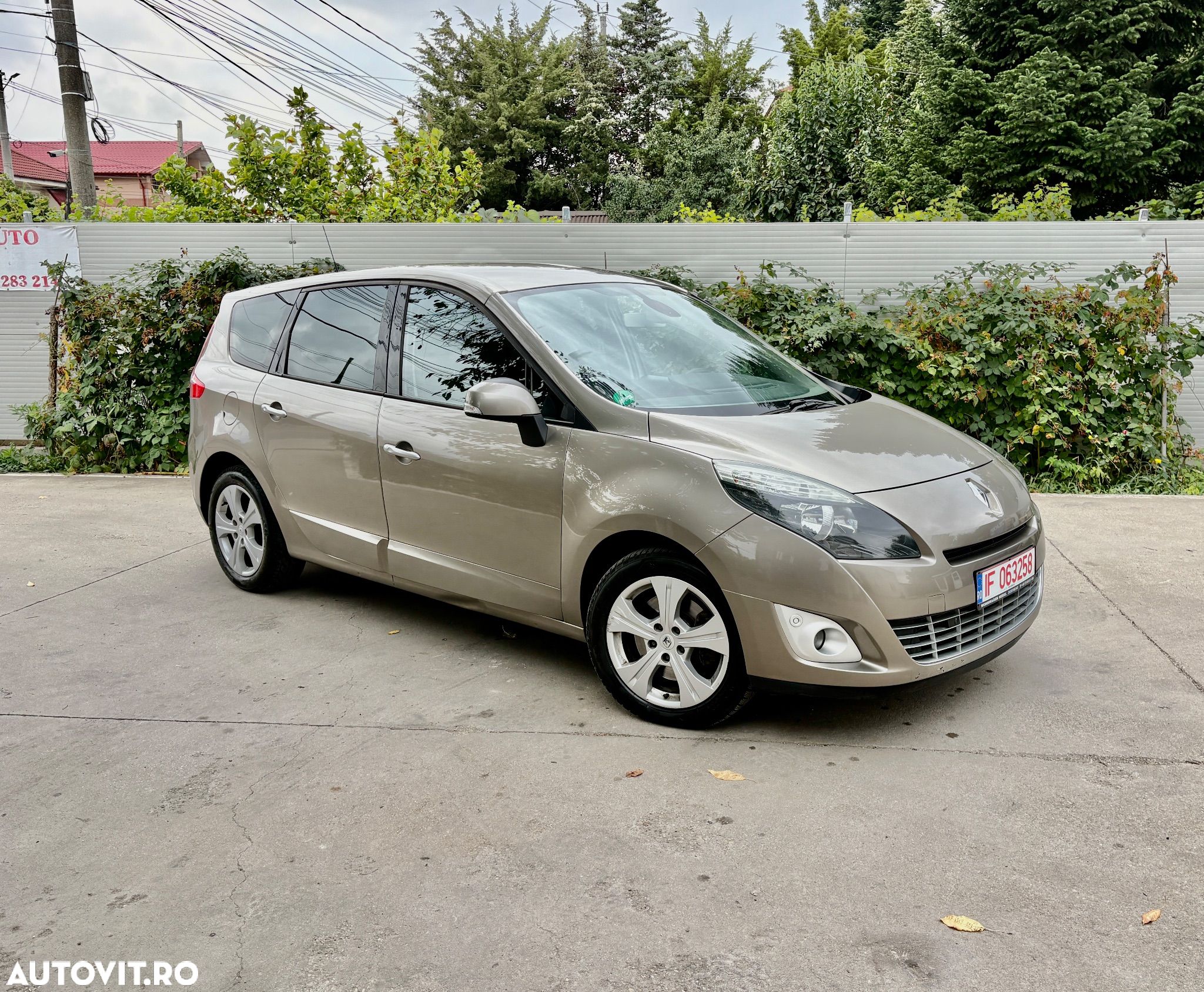 Renault Scenic dCi 150 Automatik Luxe - 1