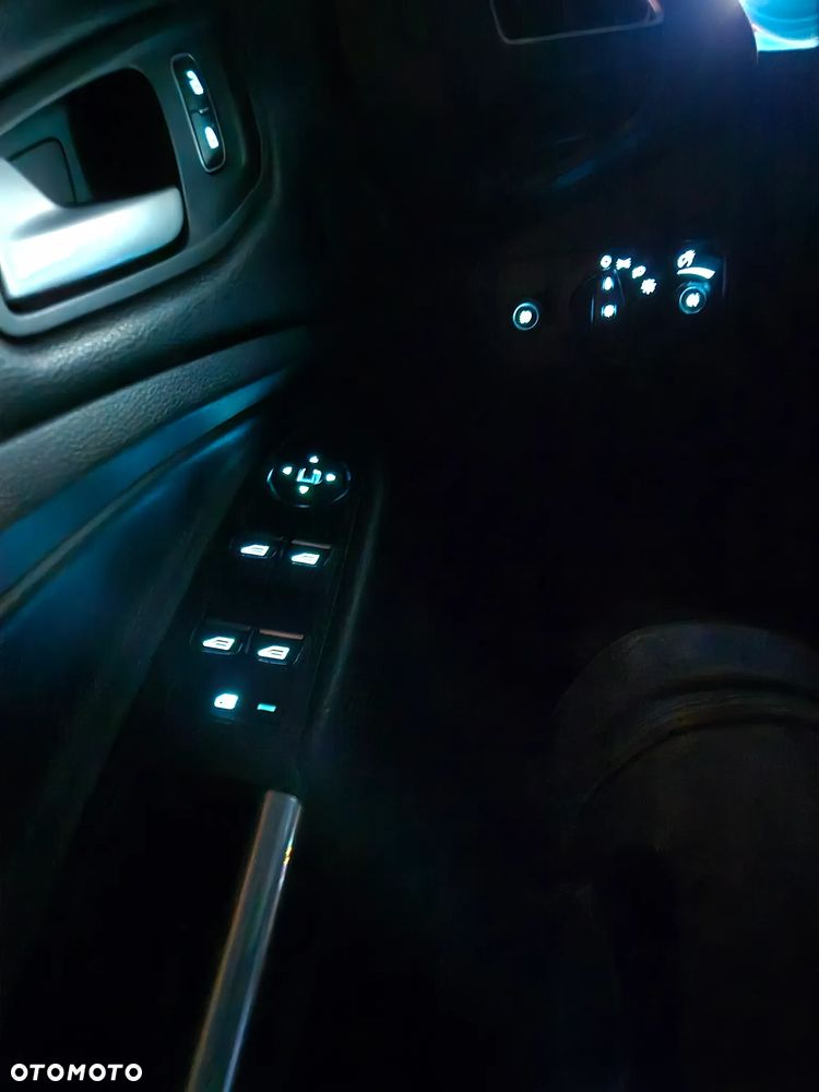 Ford Kuga 2.0 TDCi 4x4 ST-Line - 36