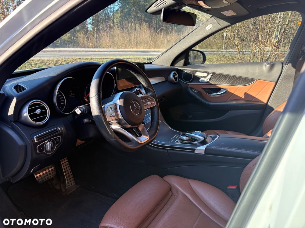 Mercedes-Benz Klasa C 300 9G-TRONIC AMG Line - 9