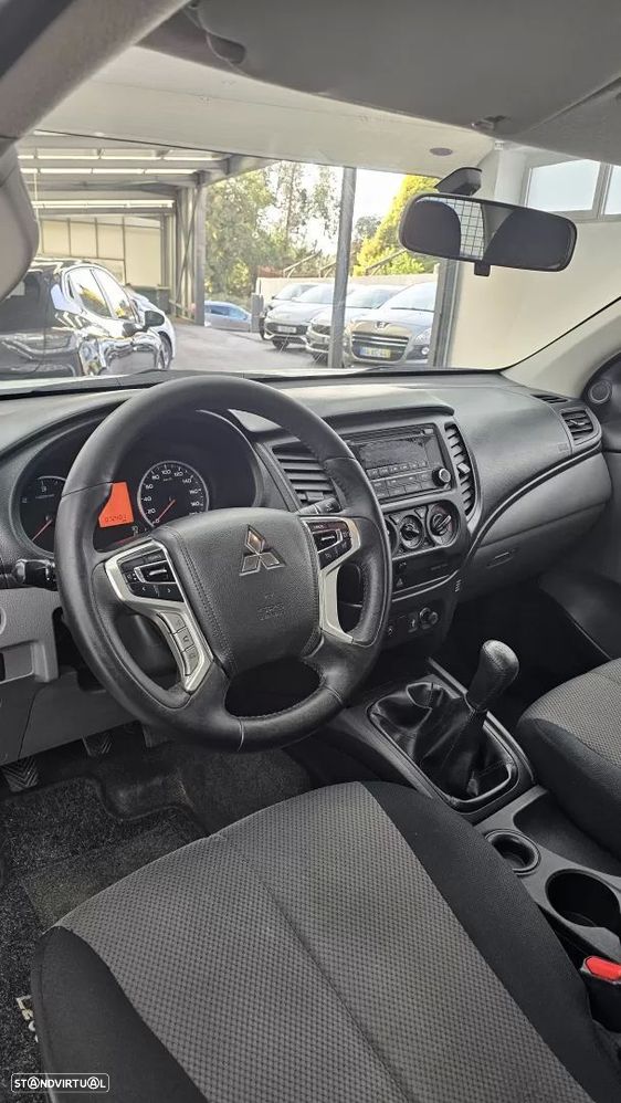 Mitsubishi l200 2.4 di-d invite 2wd - 17