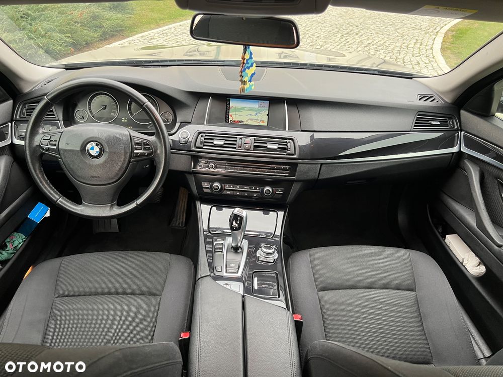 BMW Seria 5 - 34