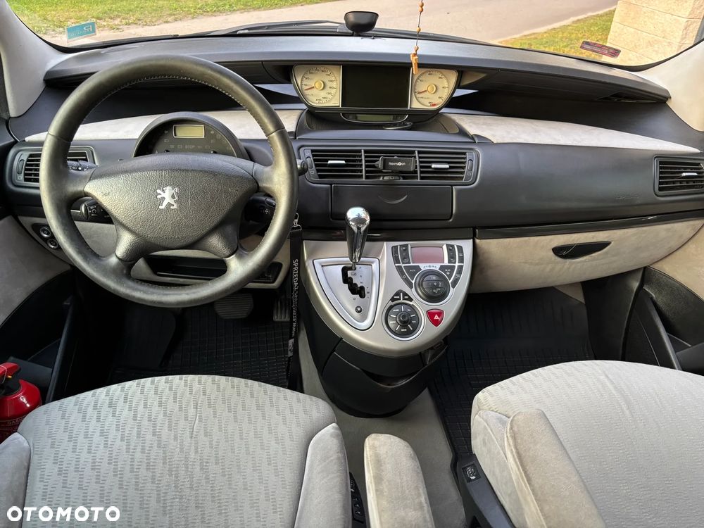 Peugeot 807 HDi 170 Bi-Turbo Automatik Platinum Pullmann - 35