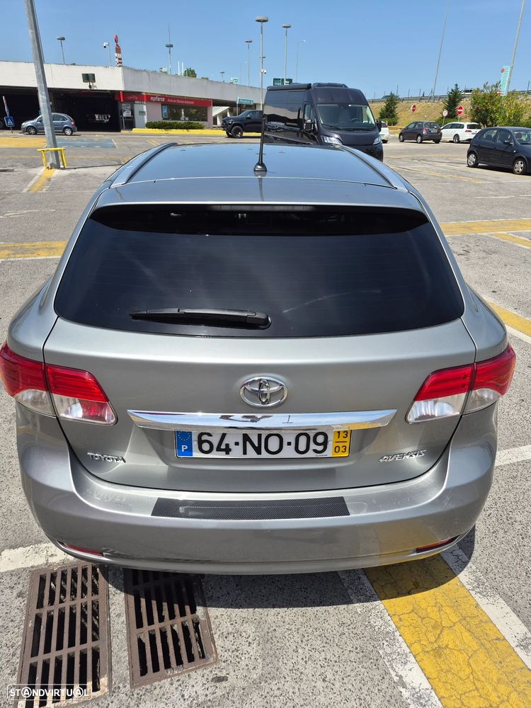 Toyota Avensis SW 2.0 D-4D Luxury+Navi - 5
