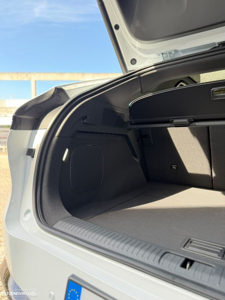 Xpeng G6 68.5 kWh Standard Range - 8