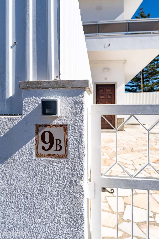 Moradia independente com Logradouro (2km da Praia do Magoito) - Grande imagem: 2/52