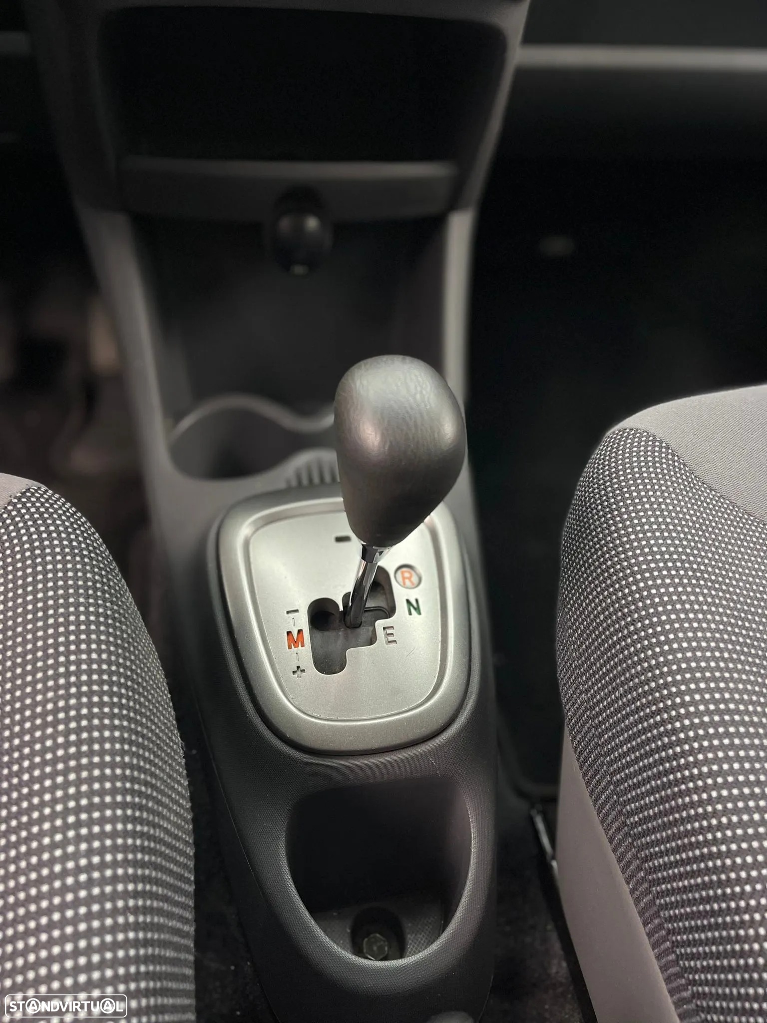Peugeot 107 1.0 Active 2-Tronic - 11