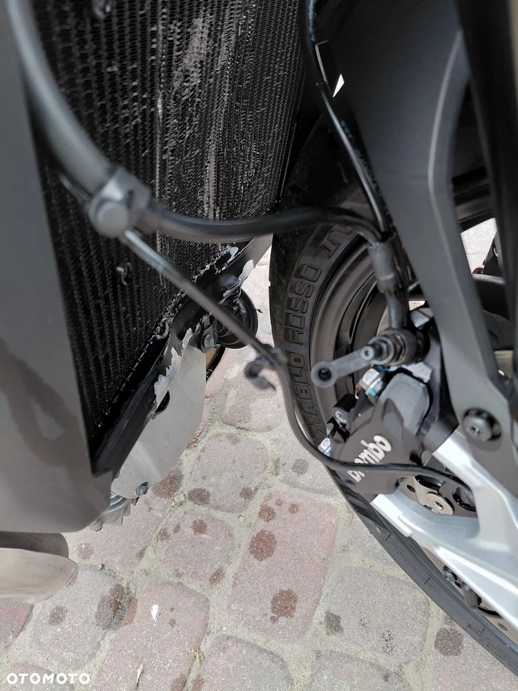 Moto Guzzi V100 Mandello - 11
