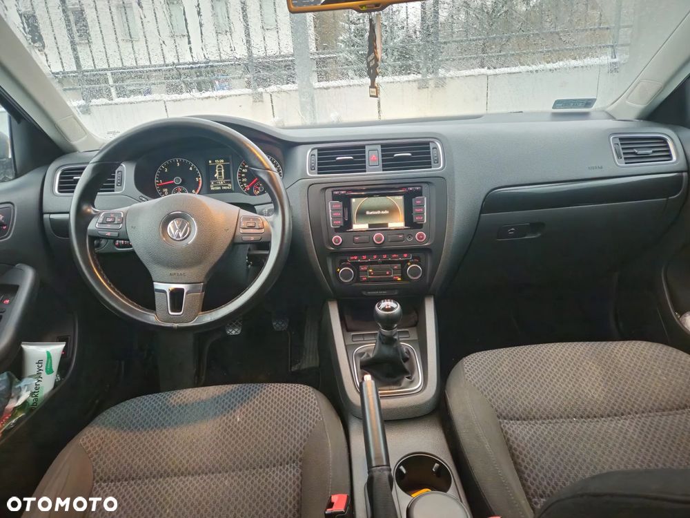 Volkswagen Jetta 1.6 TDI DPF Highline - 7